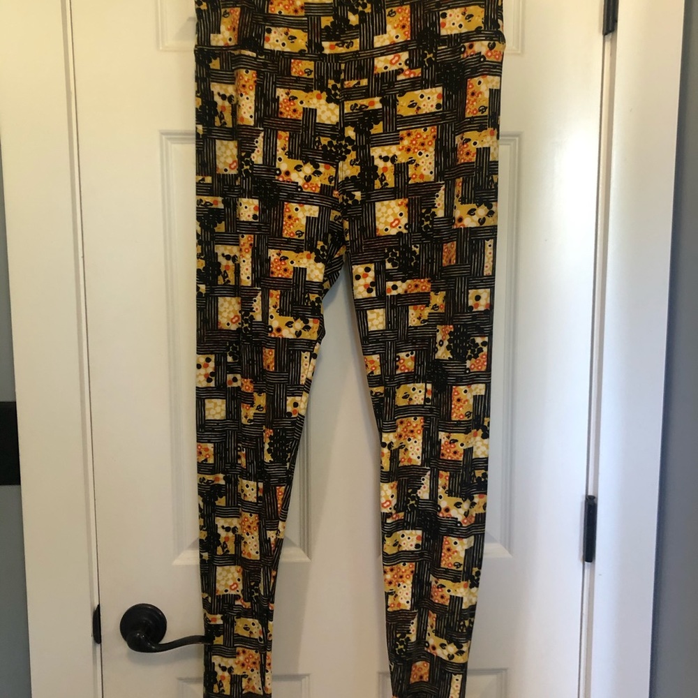 🧡🖤💛 Lularoe TC Leggings 💛🖤🧡